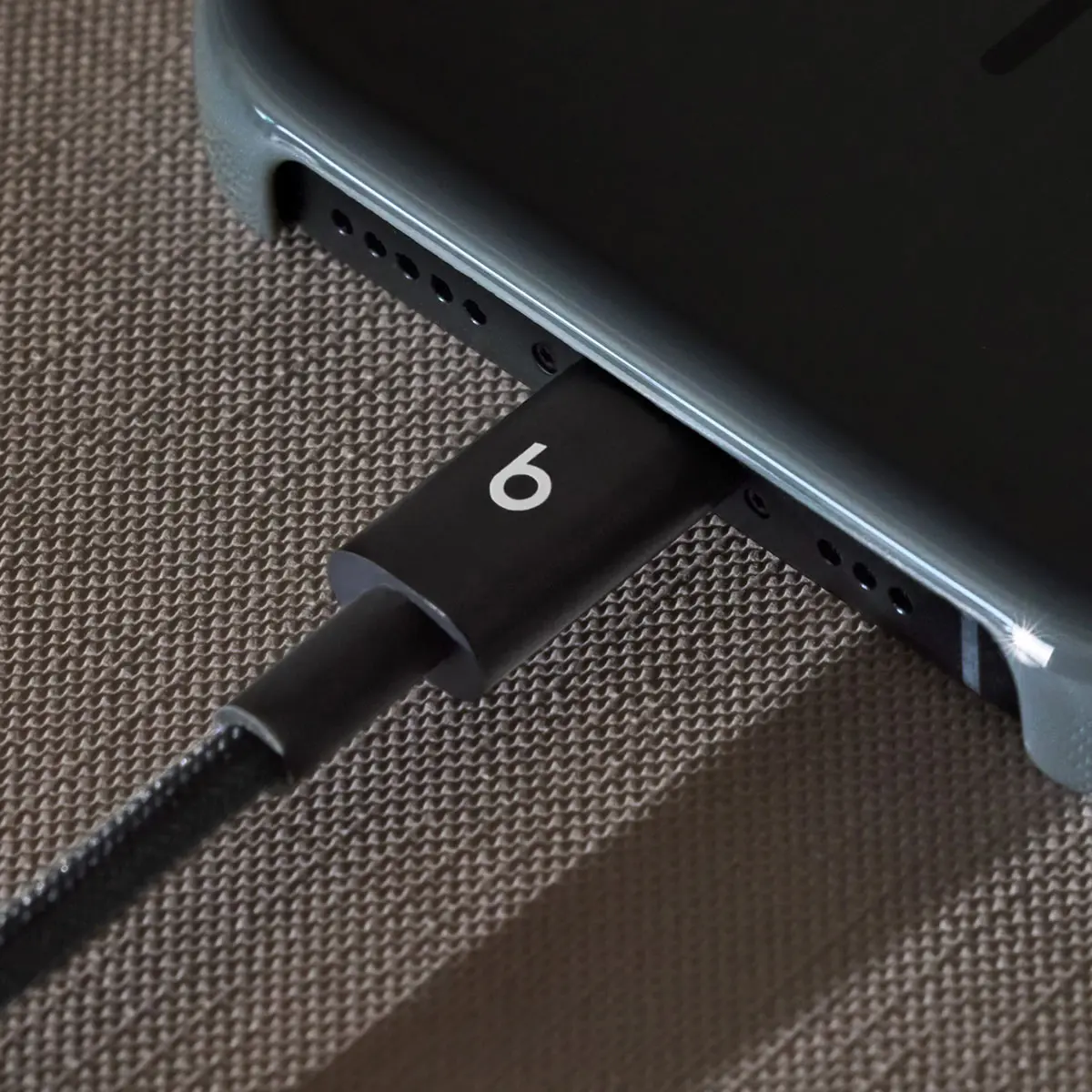 Usb-C To Usb-C Short Cable (20 Cm/8 In) - Beats - Image 5