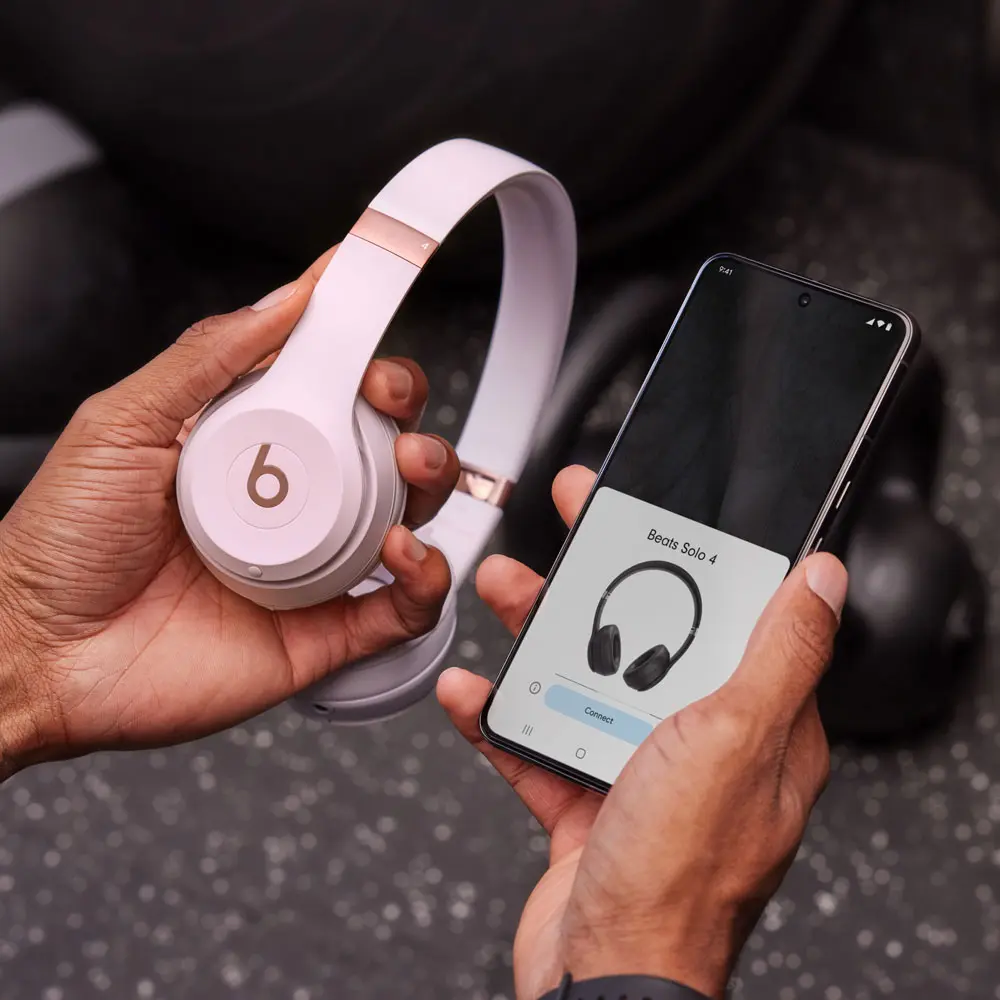 Beats Solo 4 - Cloud Pink - Image 4